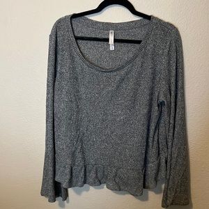 Wide sleeve scoop neck sweater peplum